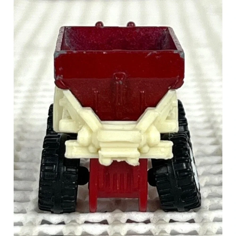 2012 Matchbox Sowing Machine Arland hills co-op MB 853™ DARK RED-EUC‎